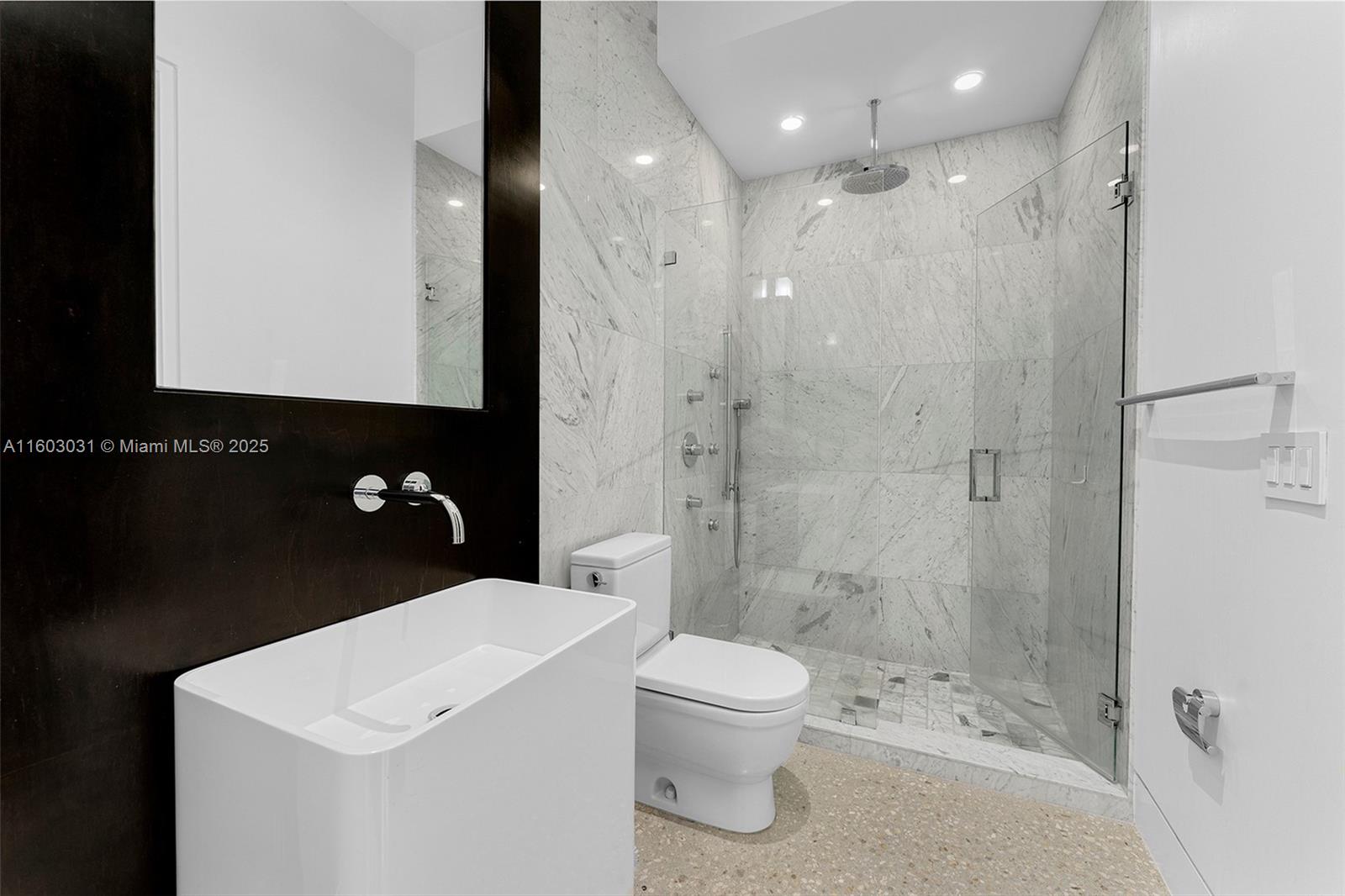 MAXWELL WOODS - Residential