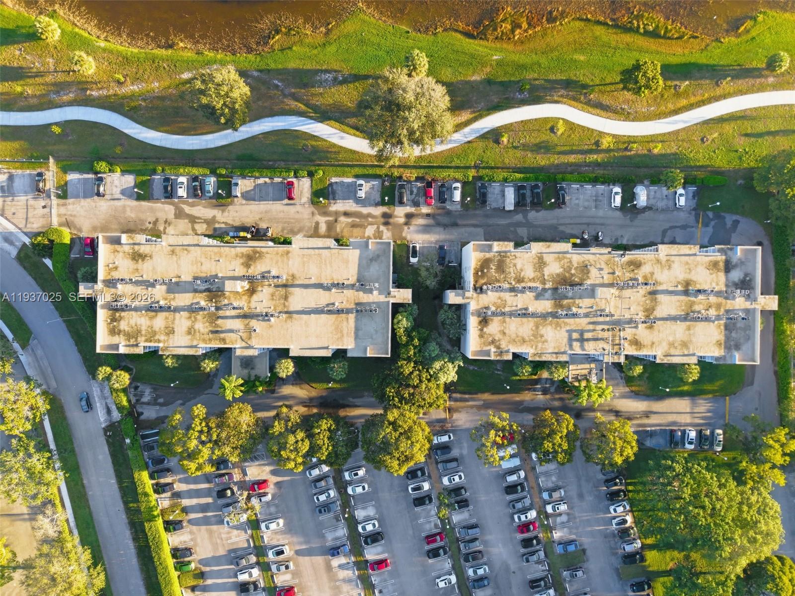 BREAKWATERS OF THE PALM B - Residential