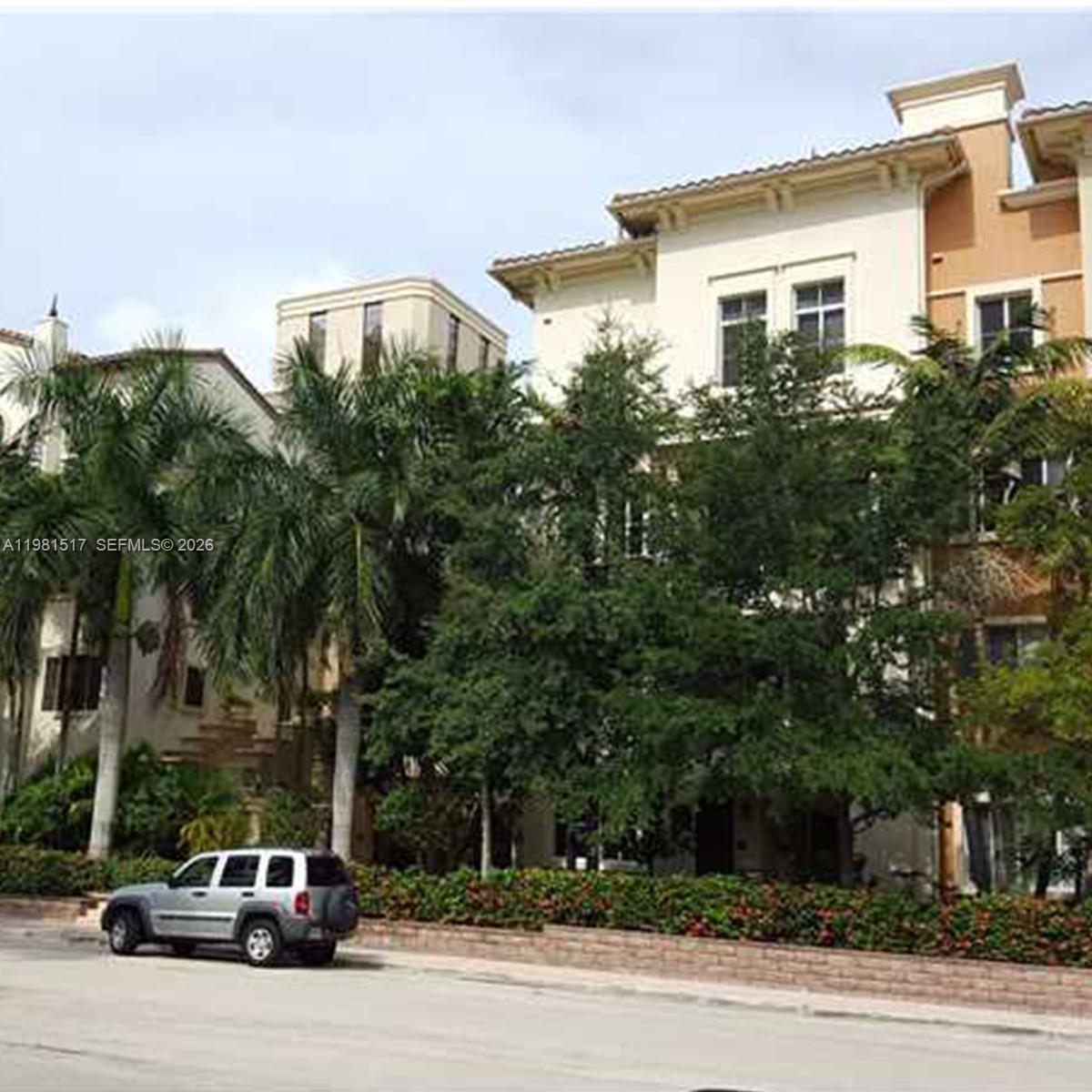 VILLA FLORA CONDO - Residential