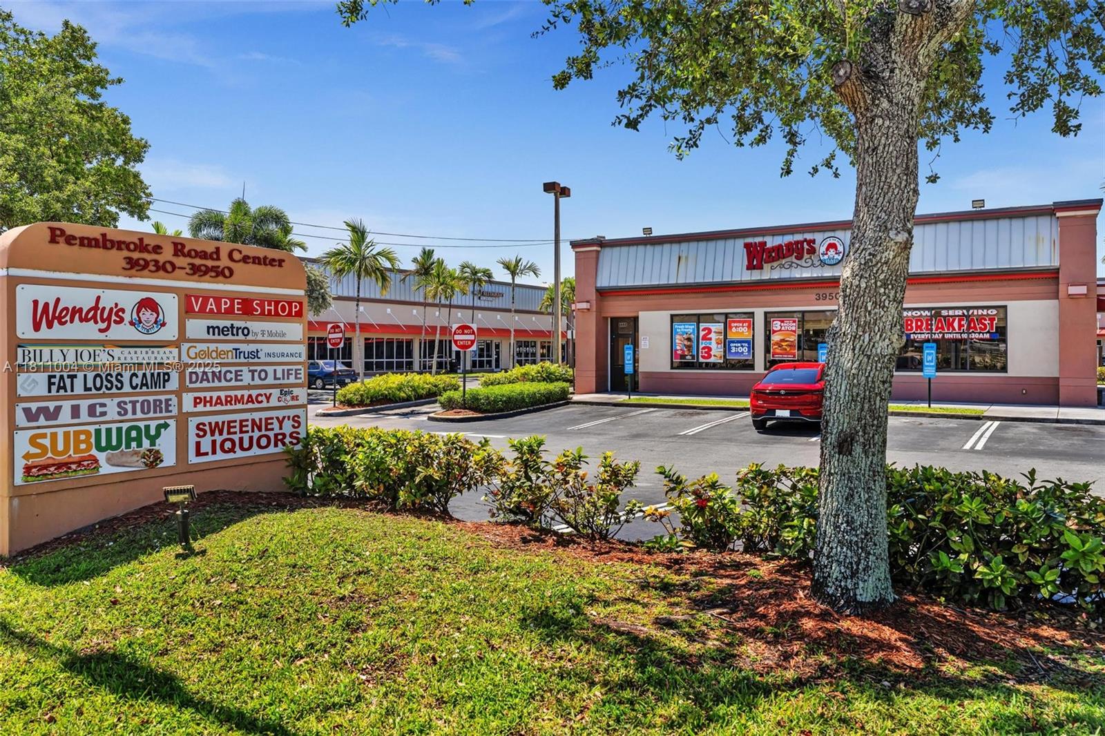 Address: 3940 Pembroke Road - Pembroke Park, FL. Size: 781 SQFT. Price: $2,750/month. Vacant and featuring neighboring businesses such as Wendy's, Subway, T-Mobile, several restaurants and many others this retail bay is ideal for businesses seeking a high traffic plaza located 2 minutes from I-95 and 8 minutes to the Florida Turnpike.