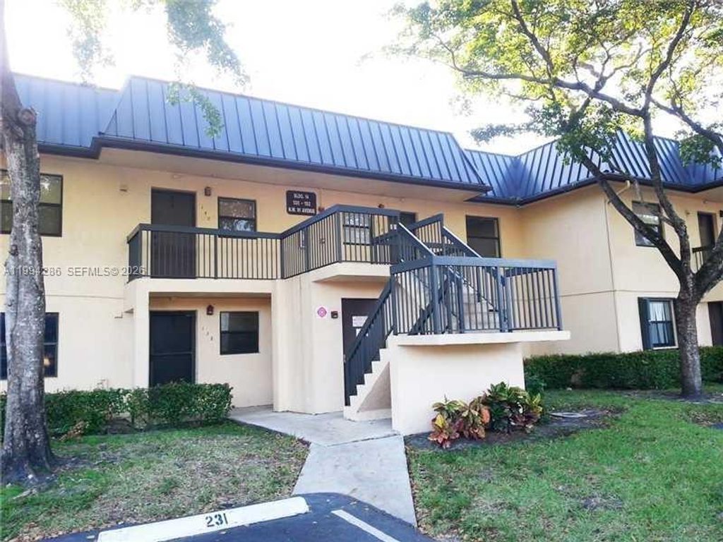 Photo of 144 NW 91st Ave #., Pembroke Pines, FL 33024 (MLS # A11994286)