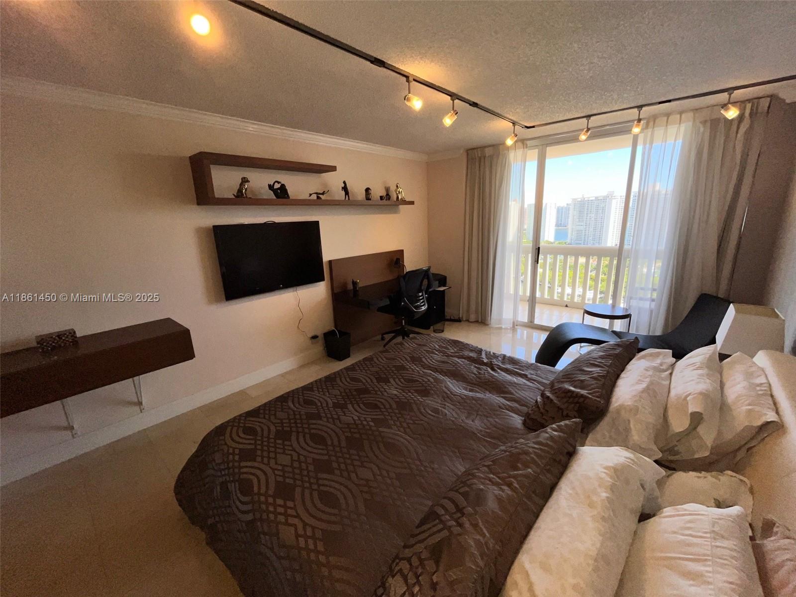 1000 ISL BLVD WILLIAMS IS - Residential Lease