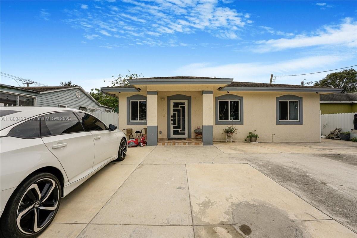810 NW 112th St
