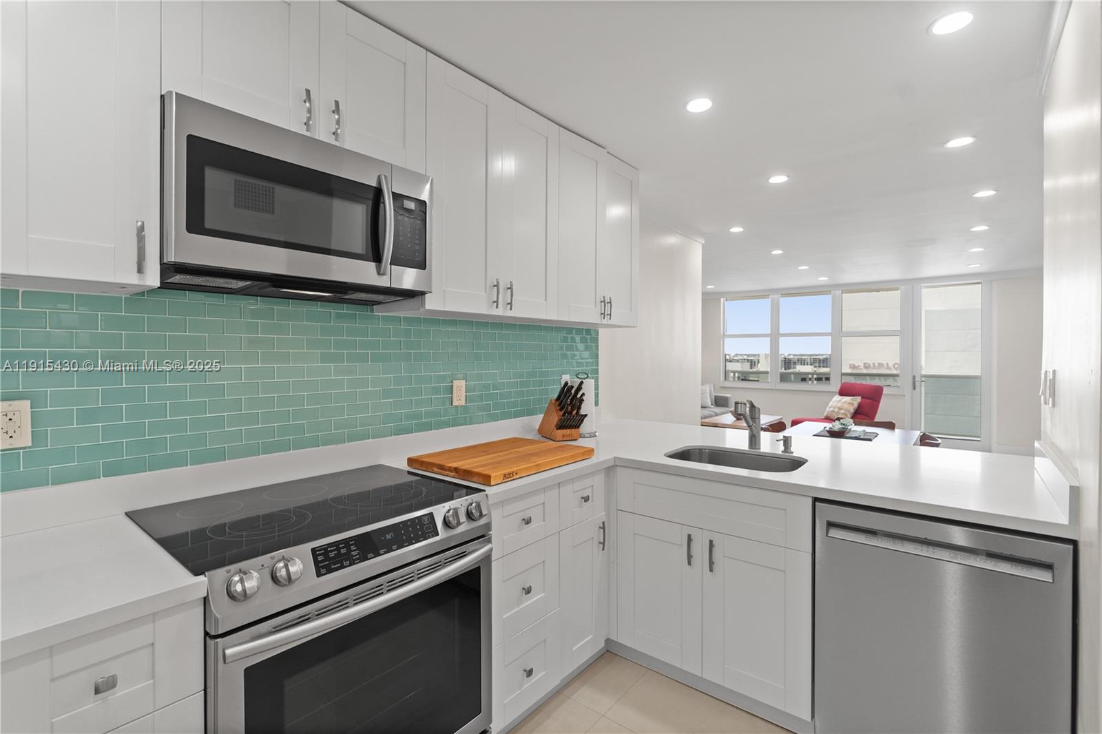 SEA AIR TOWERS CONDO - Residential