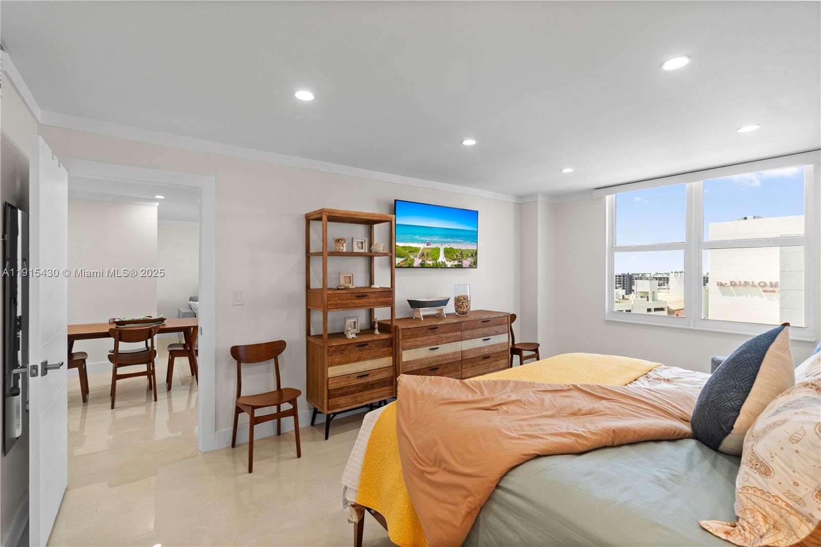 SEA AIR TOWERS CONDO - Residential