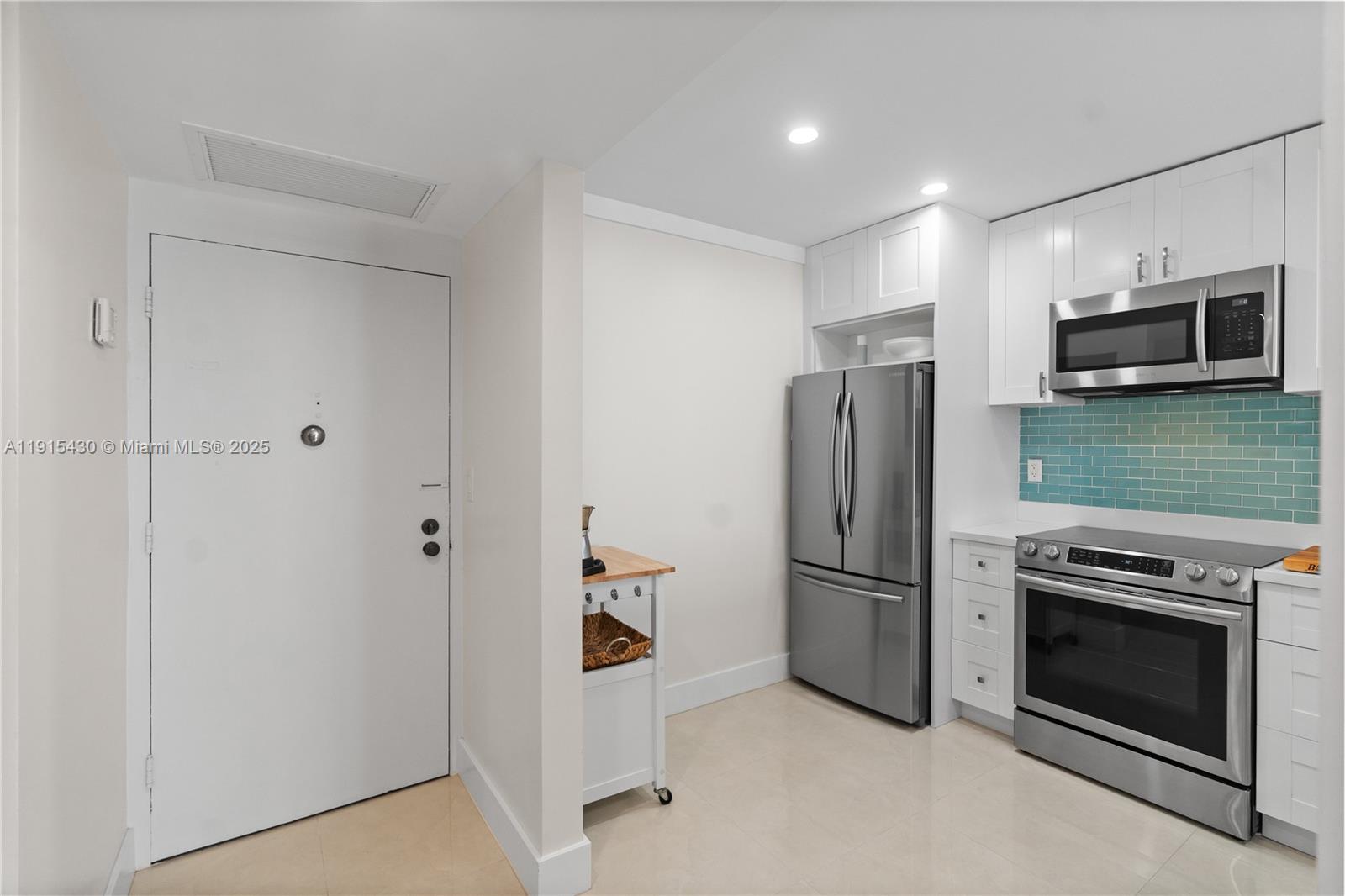 SEA AIR TOWERS CONDO - Residential