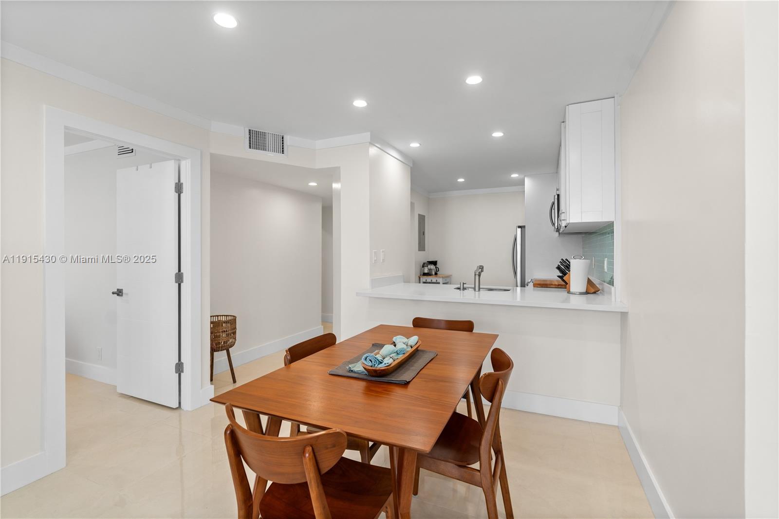 SEA AIR TOWERS CONDO - Residential