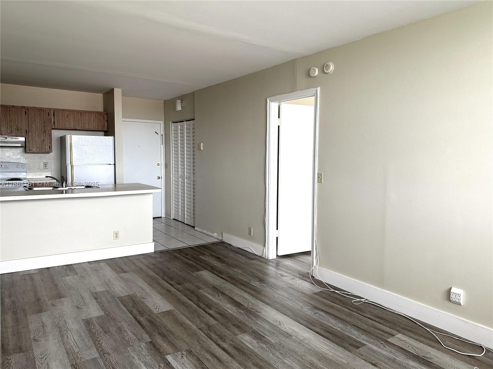 CORAL SPRINGS TOWER CLUB - Residential Lease