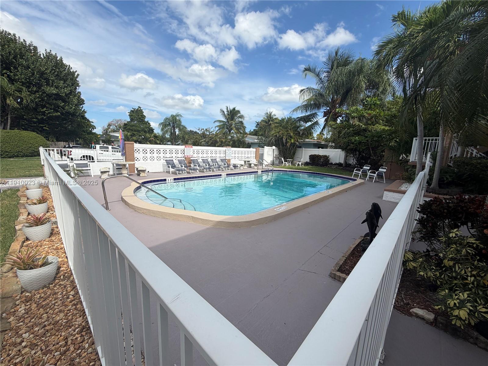 MALIBU GARDENS CONDO - Residential Lease