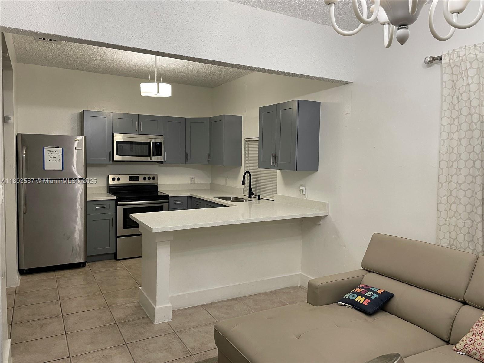 BUENA VISTA GARDENS - Residential Lease