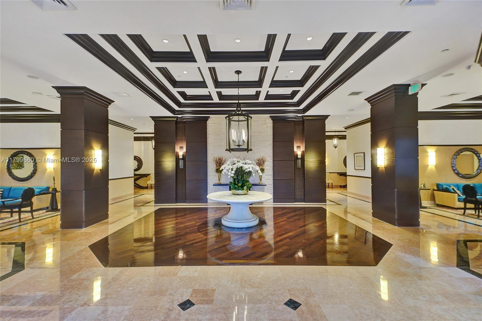 HARBOR TWS AT THE WATERWA - Residential