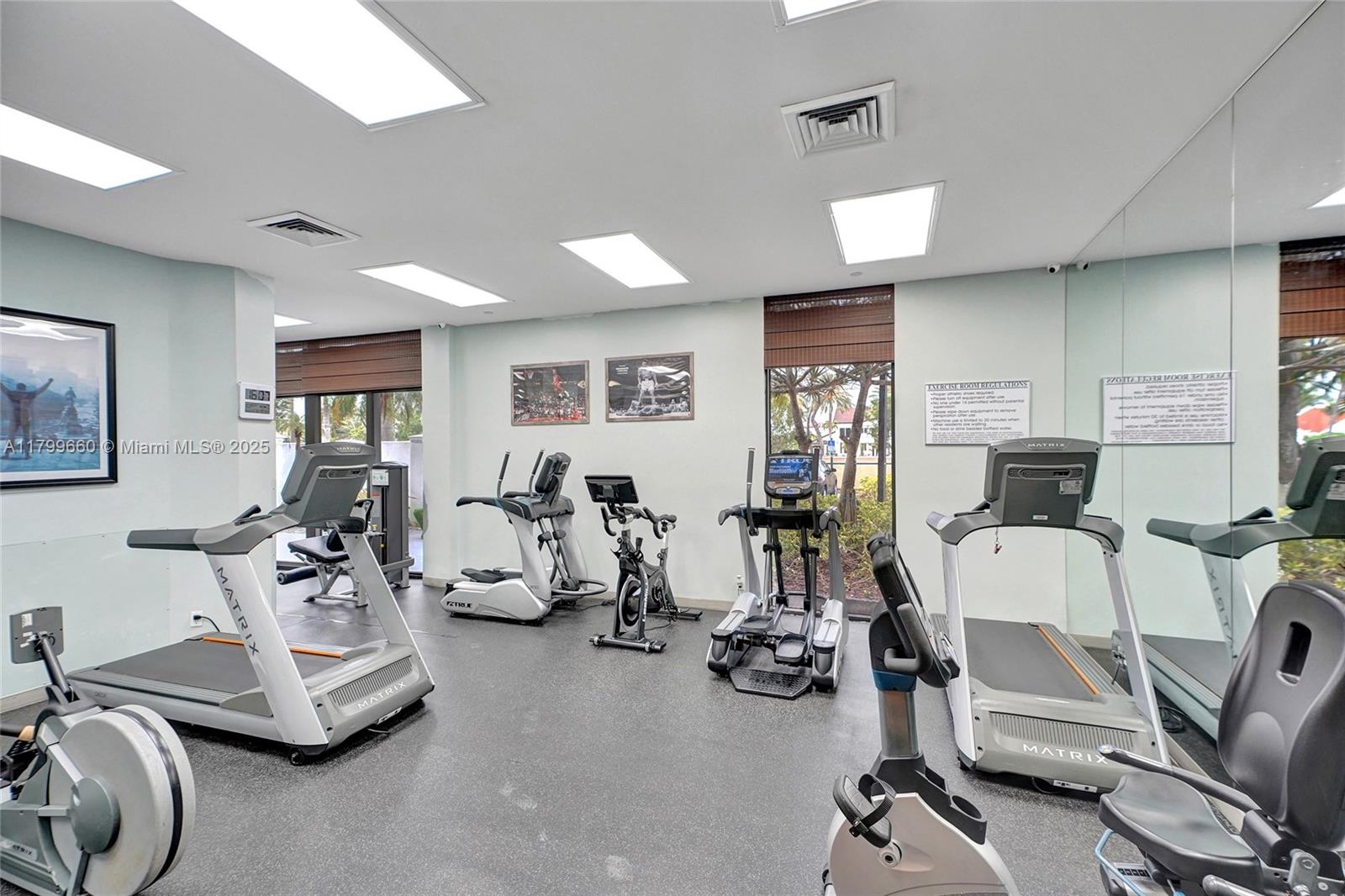 HARBOR TWS AT THE WATERWA - Residential