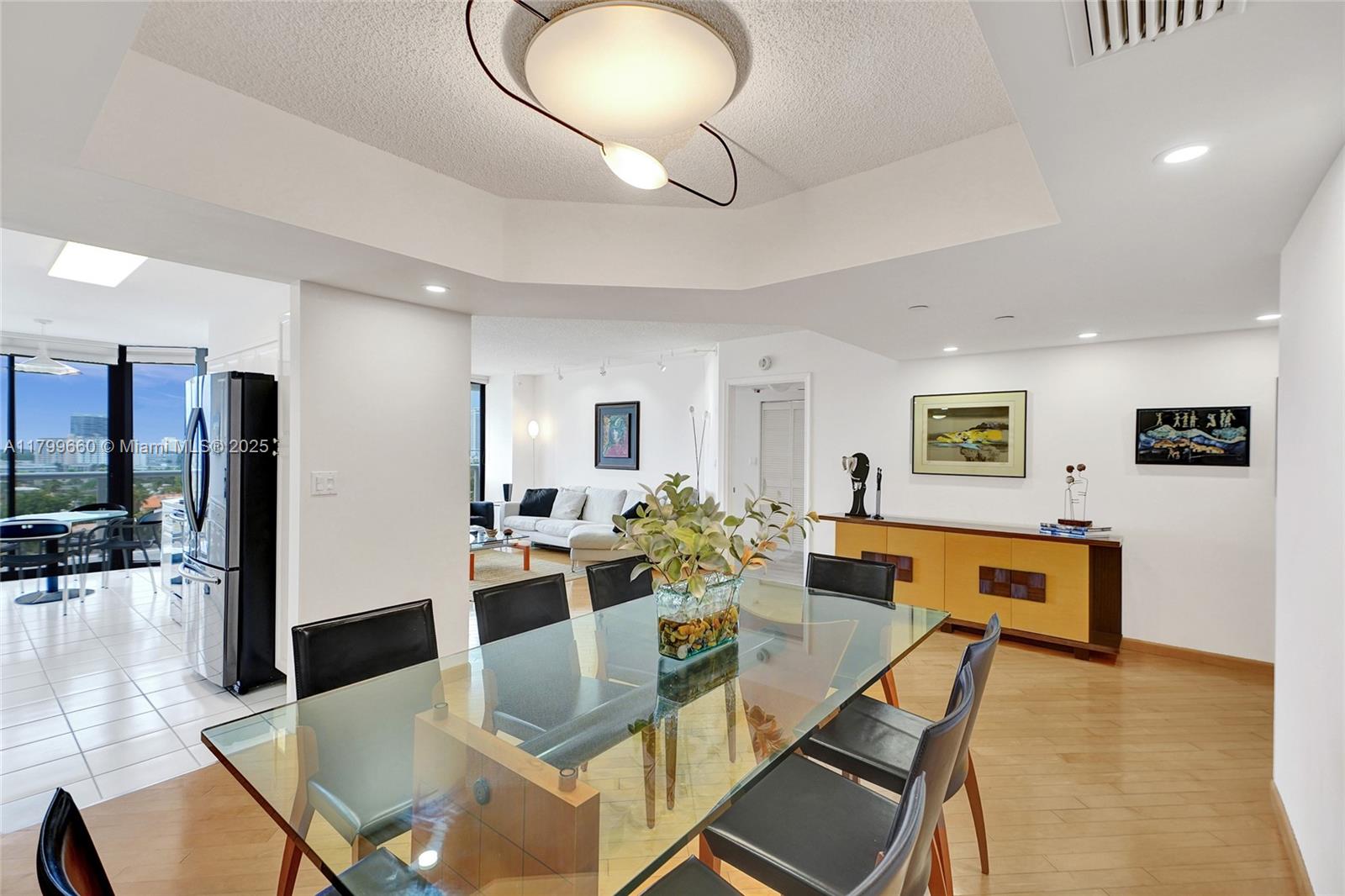 HARBOR TWS AT THE WATERWA - Residential