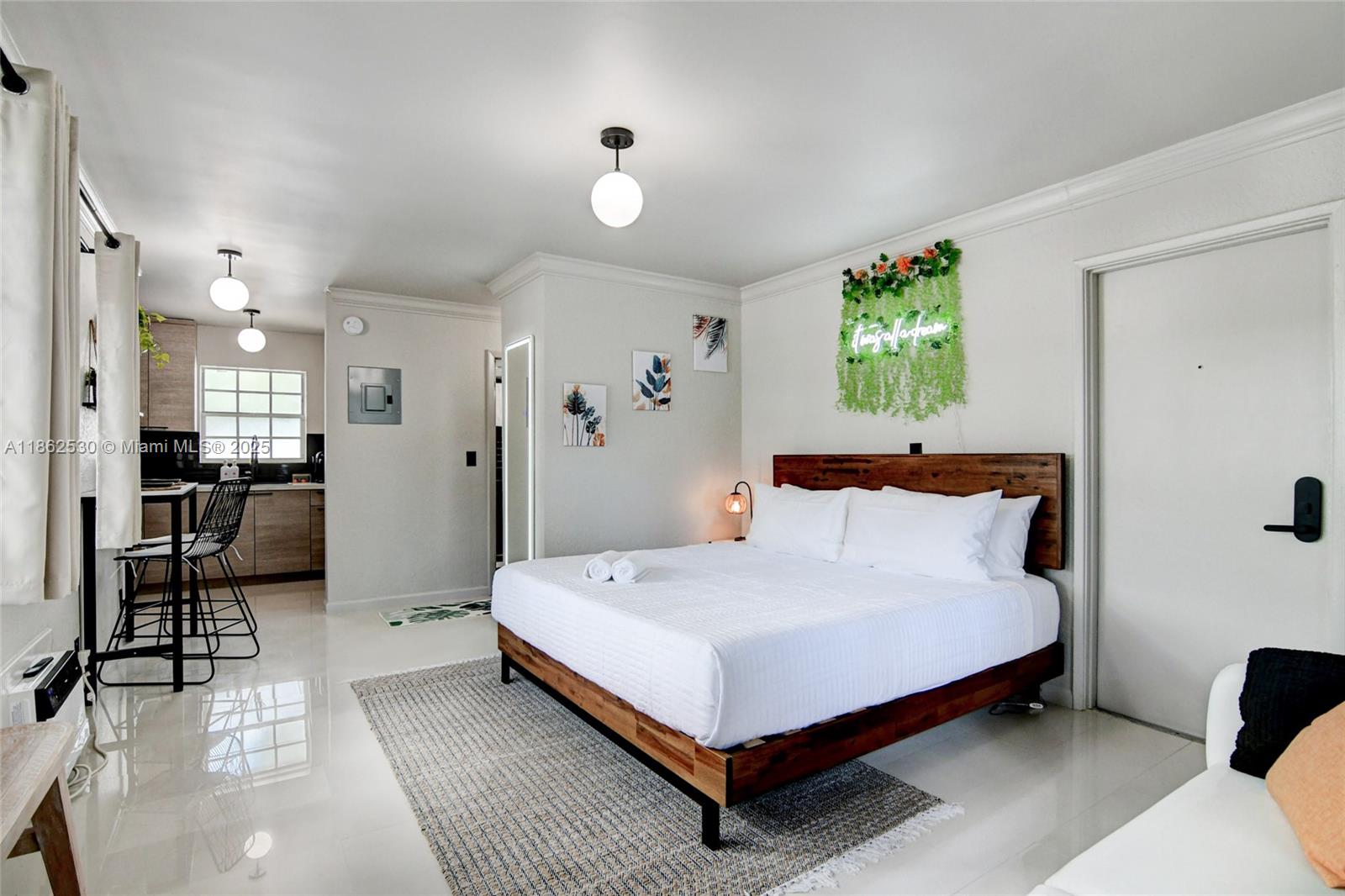 COLEE HAMMOCK - Residential Lease