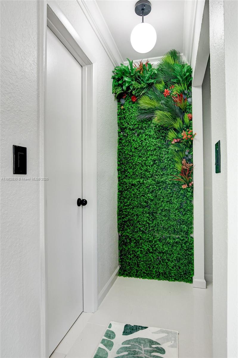 COLEE HAMMOCK - Residential Lease