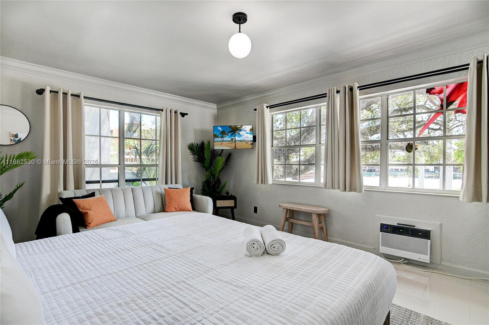 COLEE HAMMOCK - Residential Lease