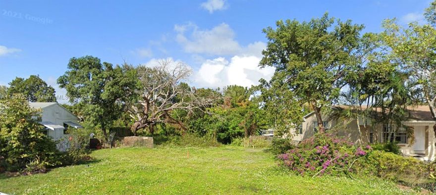 Plans submitted.

Site Plans and Architectural plans are included with the sale 

Great location.