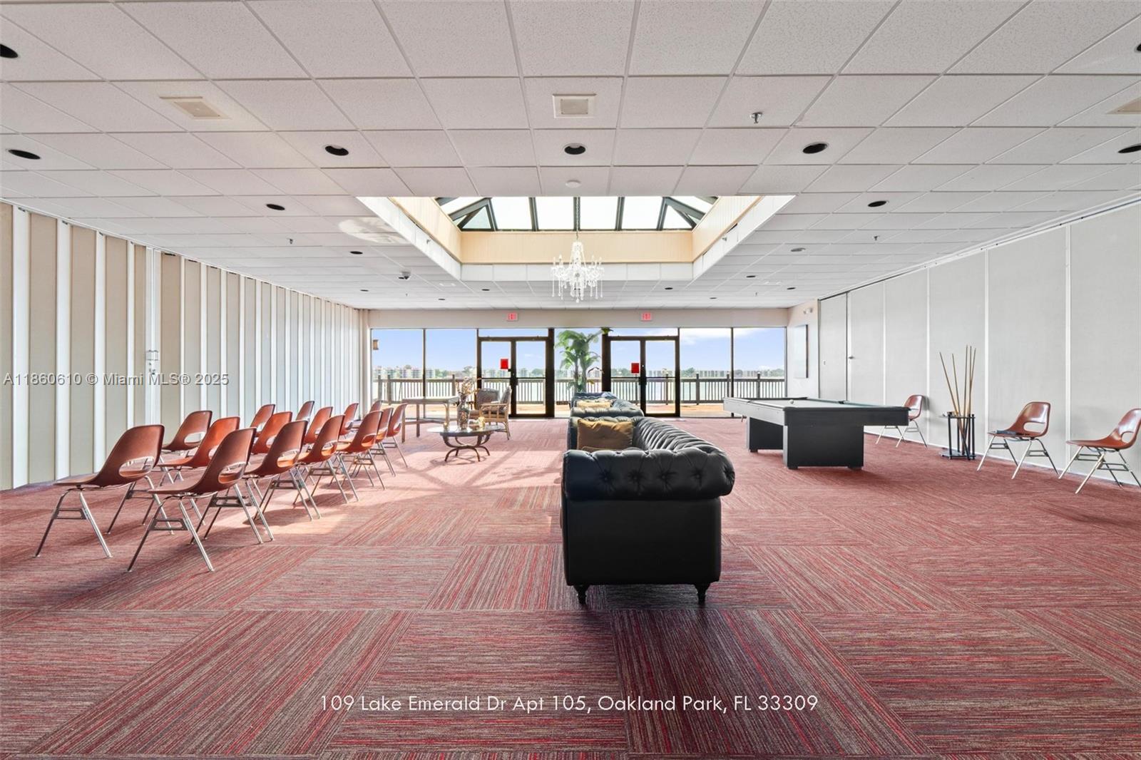 LAKE EMERALD CONDOMINIUM - Residential