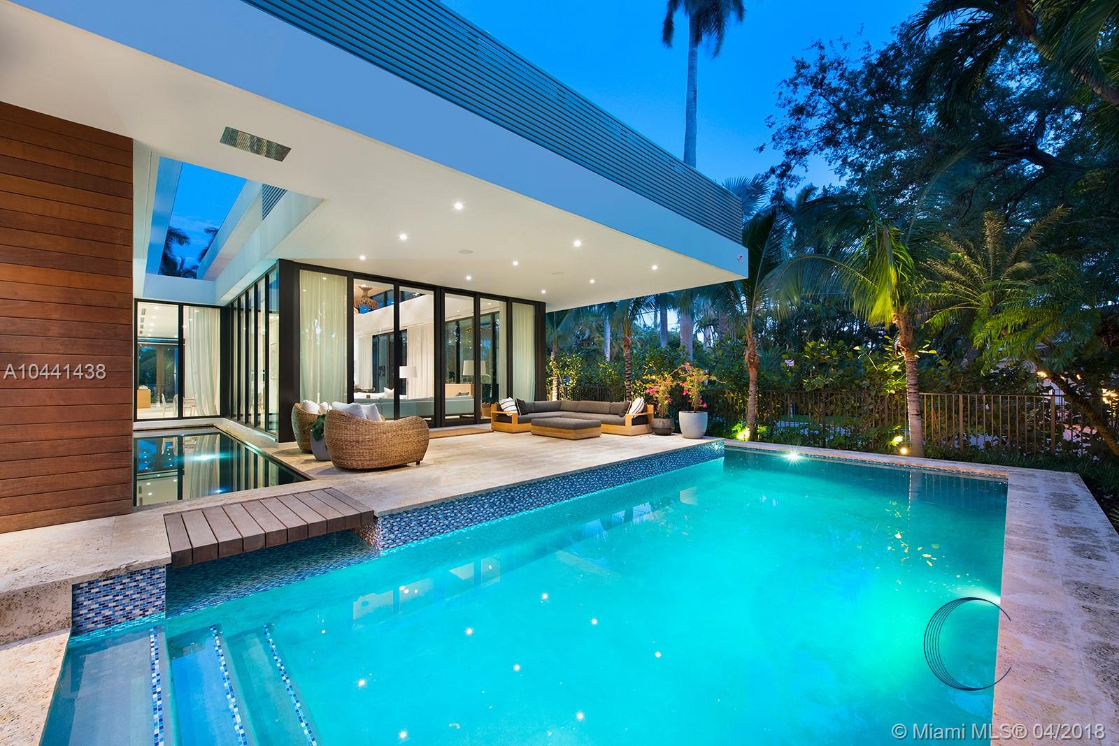 SUNSET ISLANDS-ISLAND NO - Residential