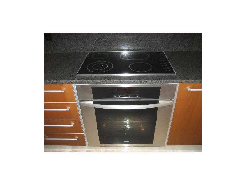 CARBONELL CONDO - Residential Lease