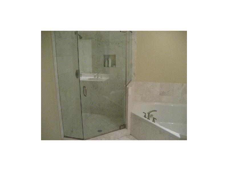 CARBONELL CONDO - Residential Lease