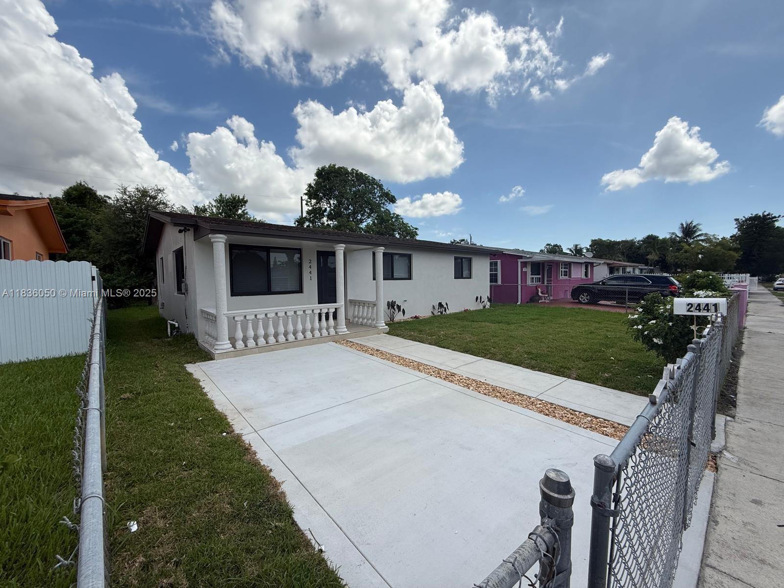 2441 NW 140th St, Opa Locka, FL, 33054/$425,000 2 2441 NW 140th St