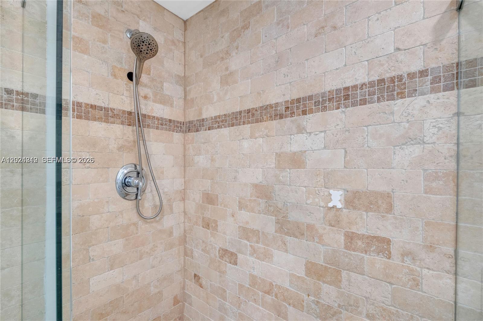 BRISTOL CONDO - Residential