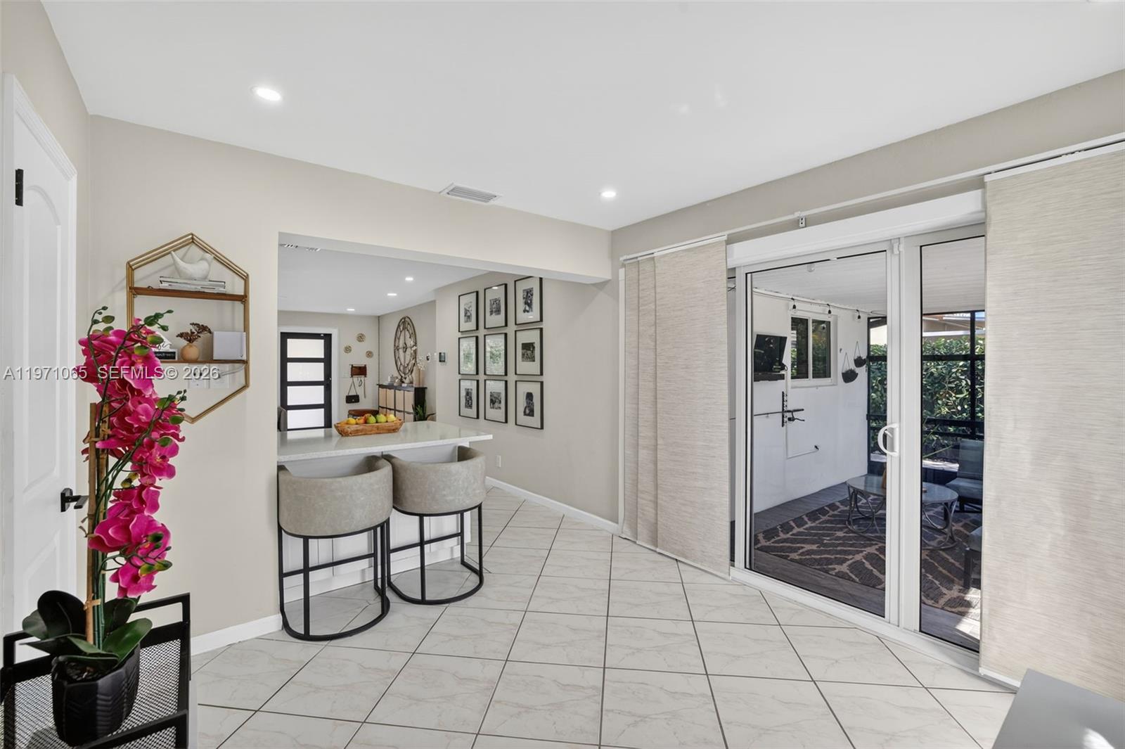 LAUDERDALE - Residential