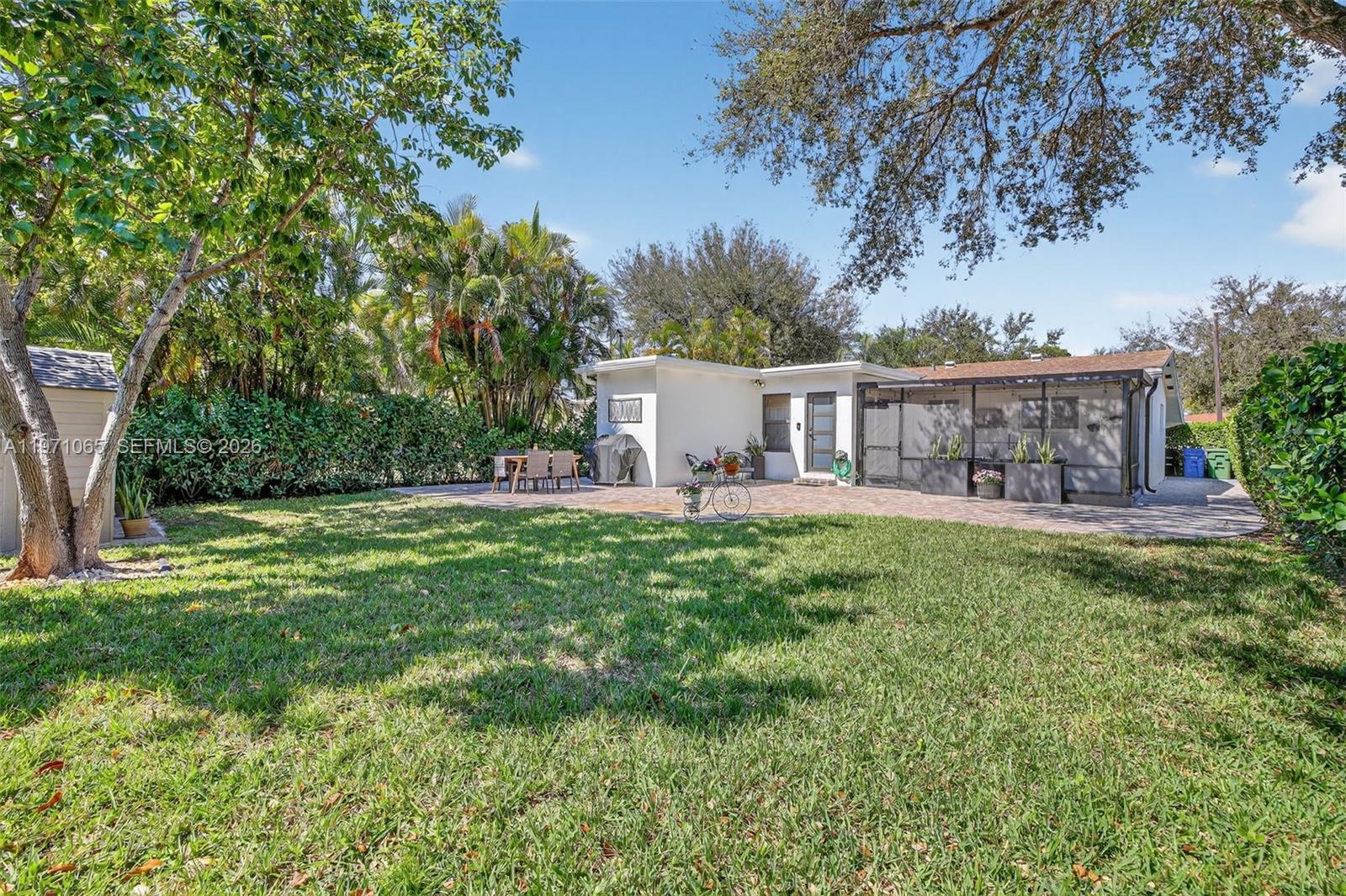 LAUDERDALE - Residential