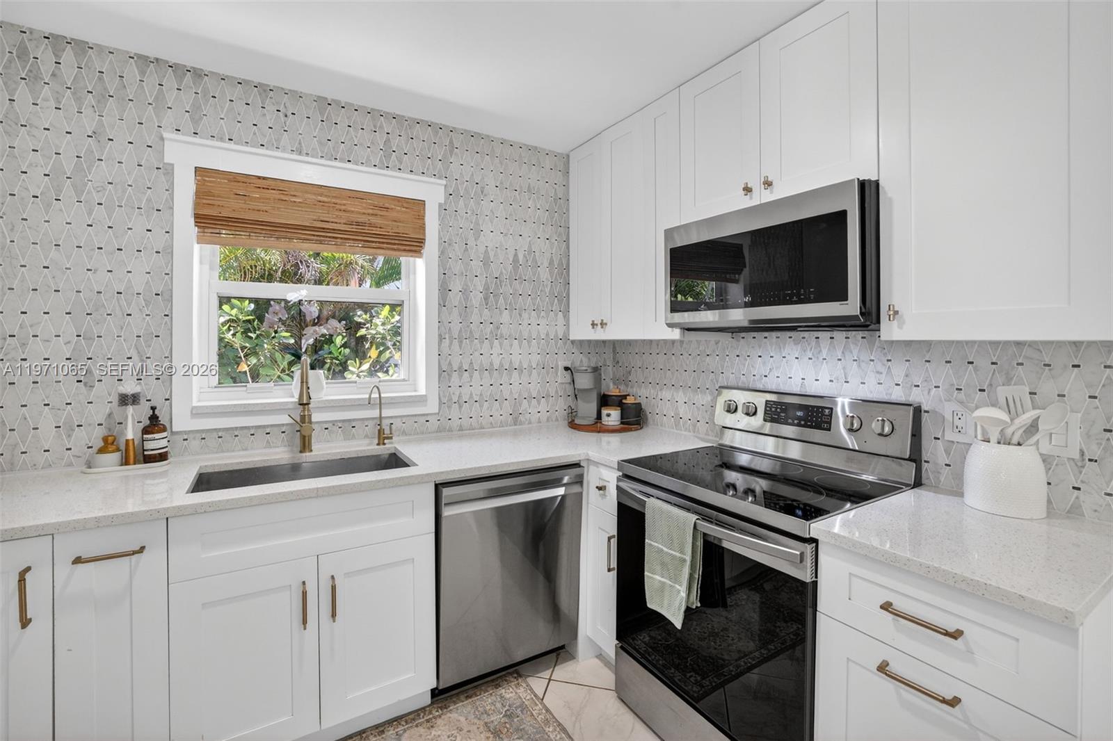 LAUDERDALE - Residential