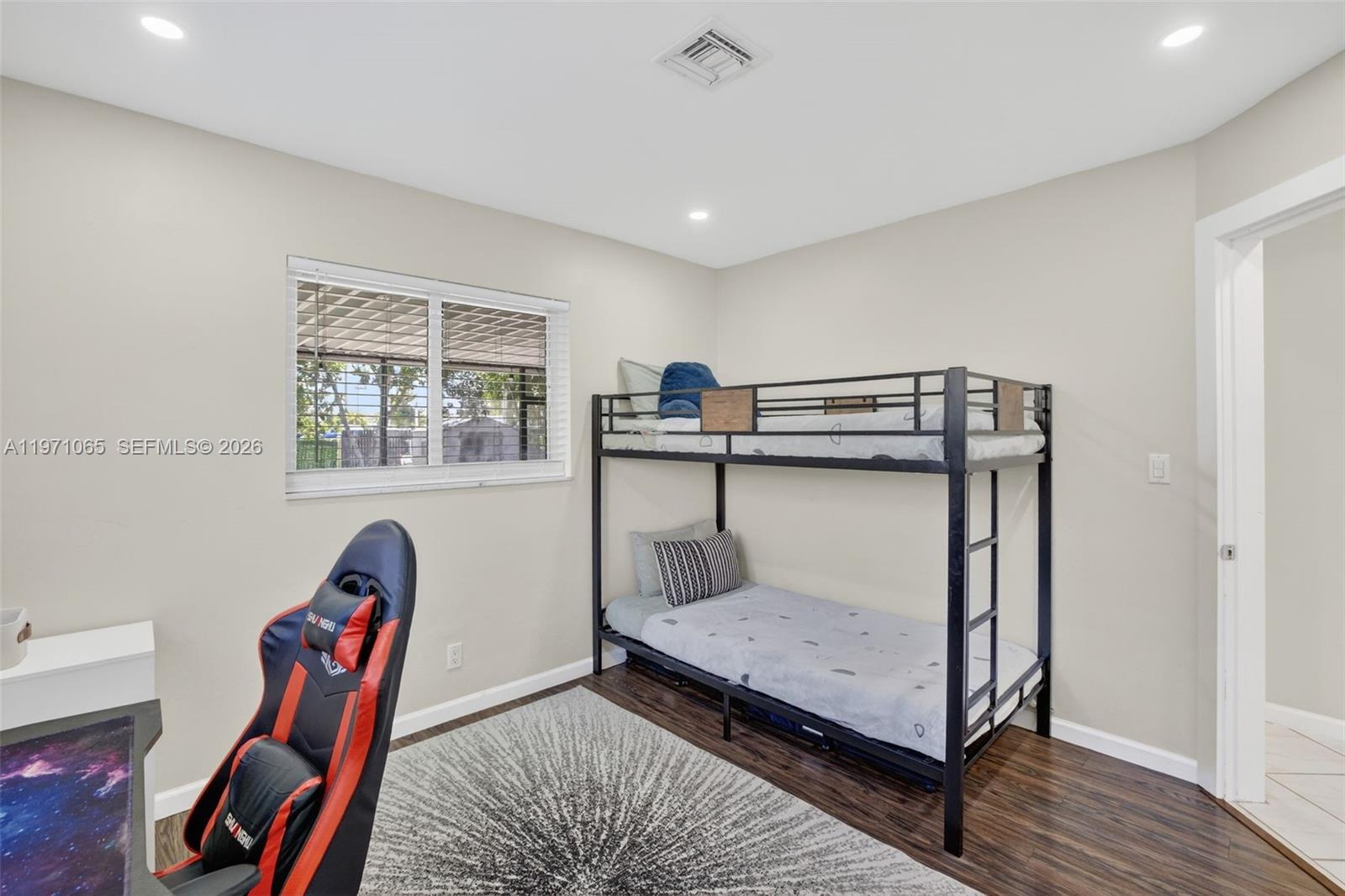 LAUDERDALE - Residential