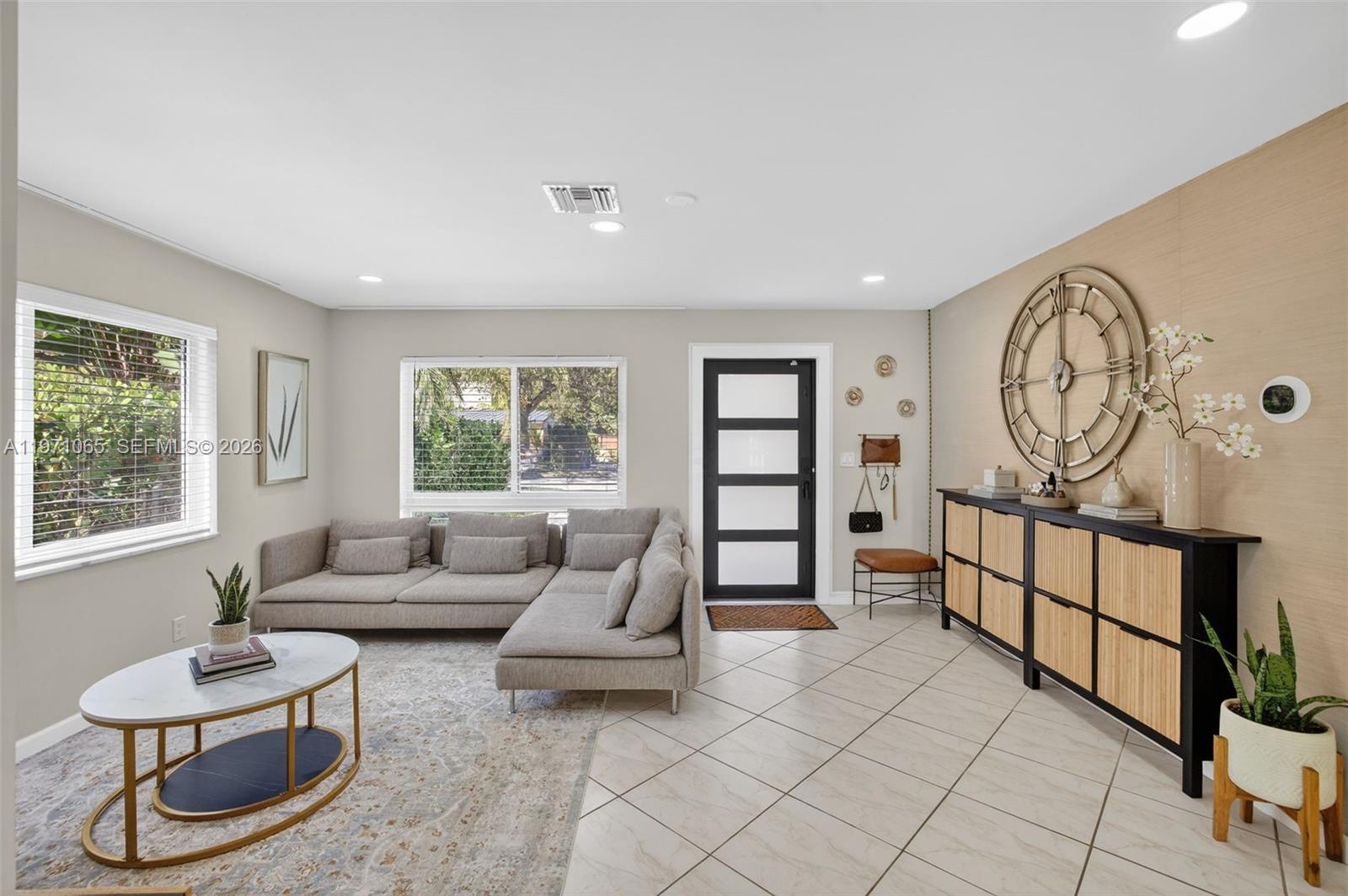 LAUDERDALE - Residential