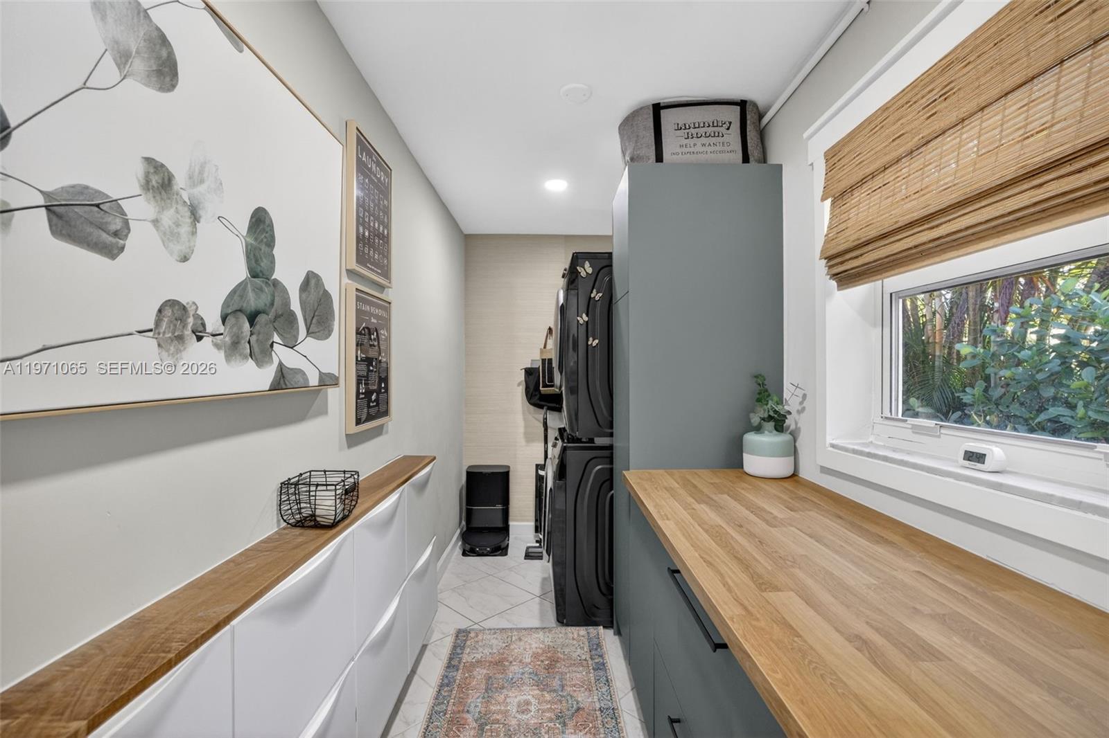 LAUDERDALE - Residential