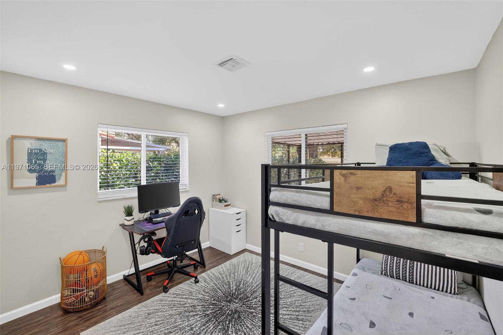 LAUDERDALE - Residential