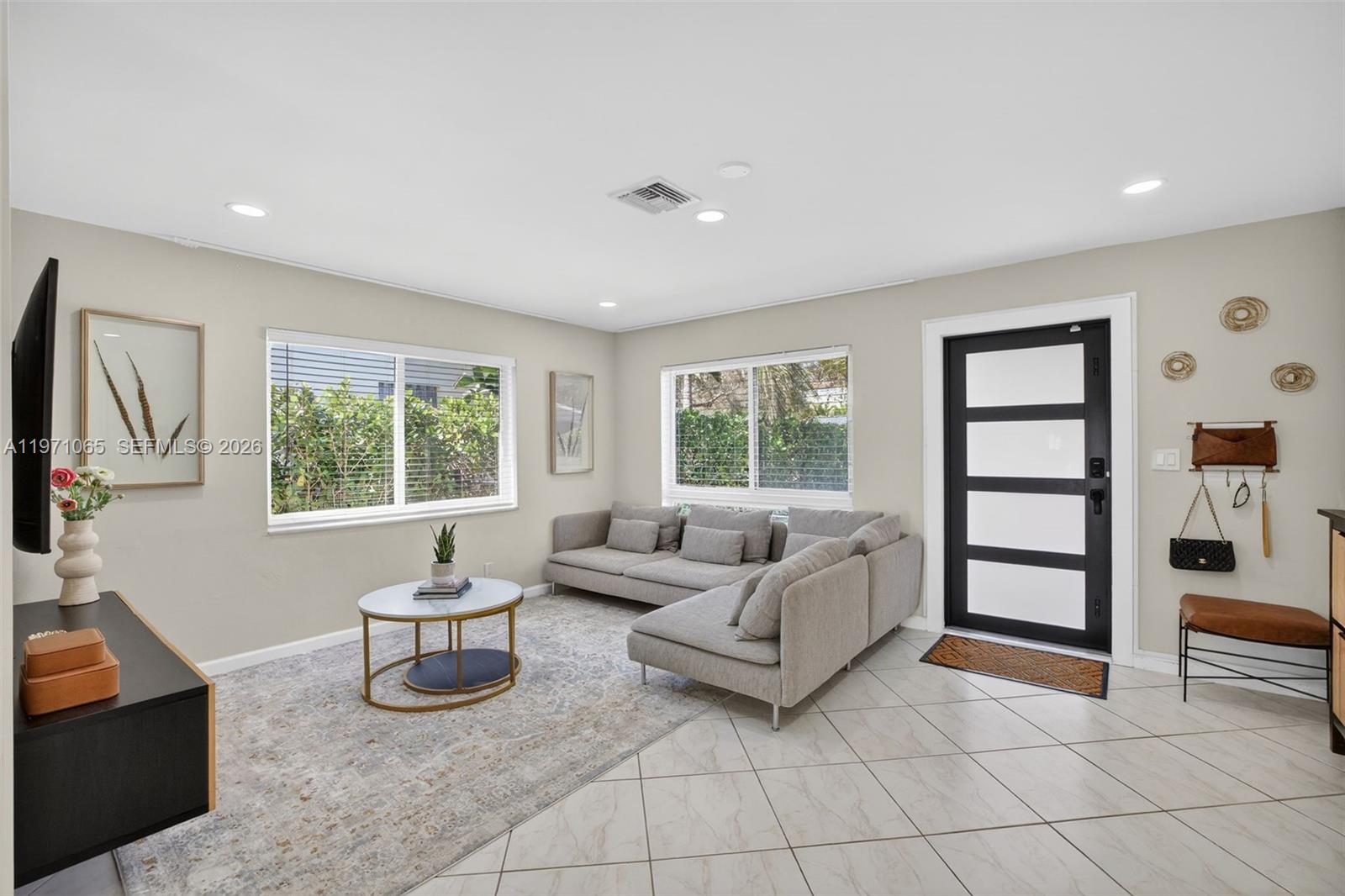 LAUDERDALE - Residential