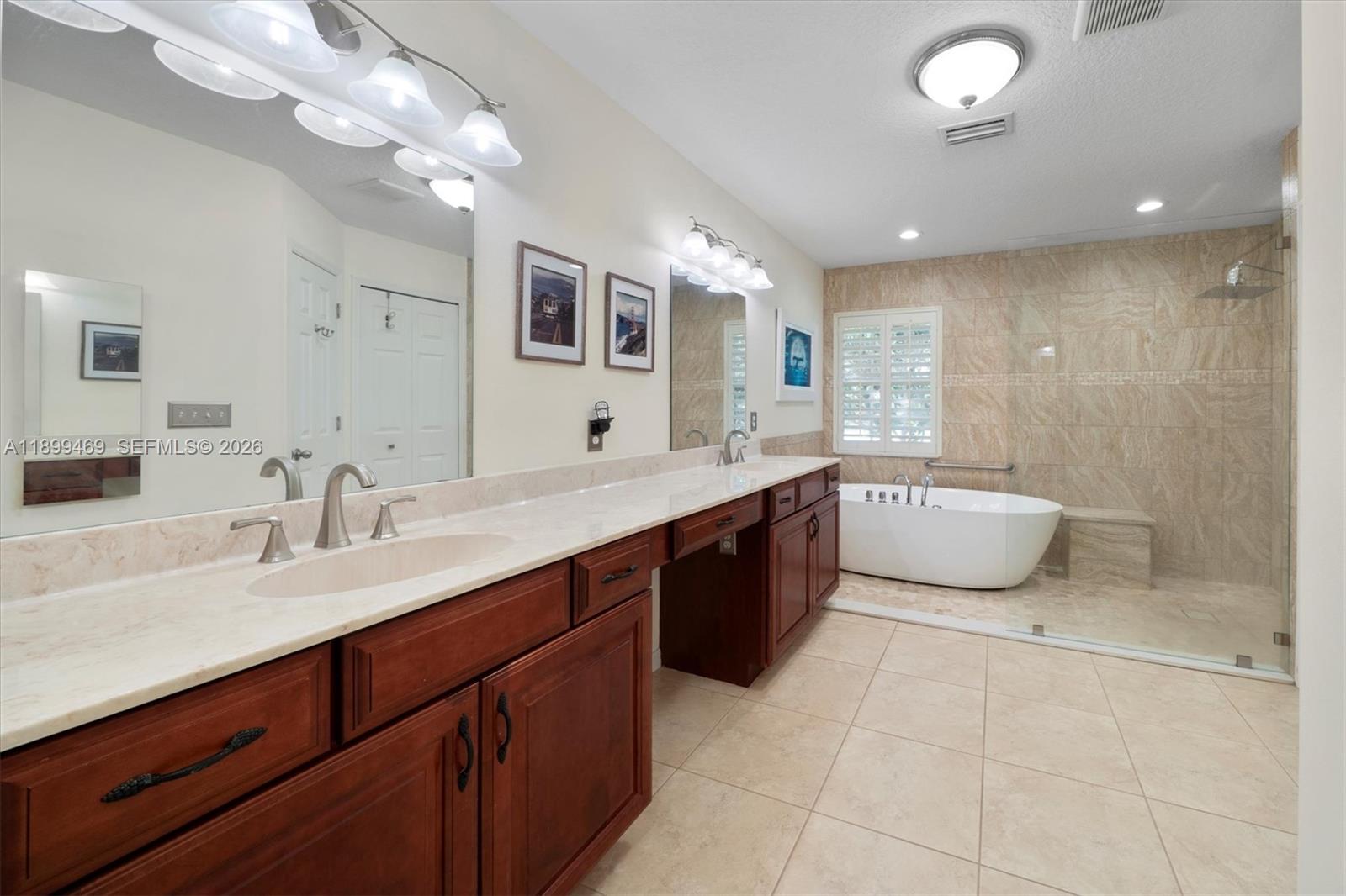 ROSEWOOD COURT SUBDIVISIO - Residential