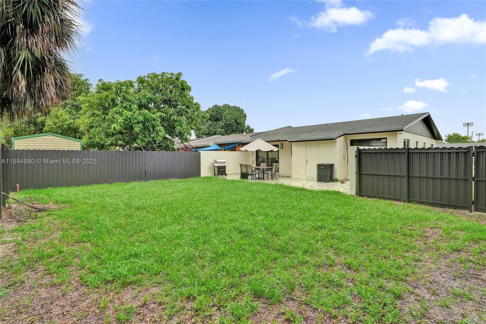 LESLIE ESTATES SEC FOUR - Residential Lease