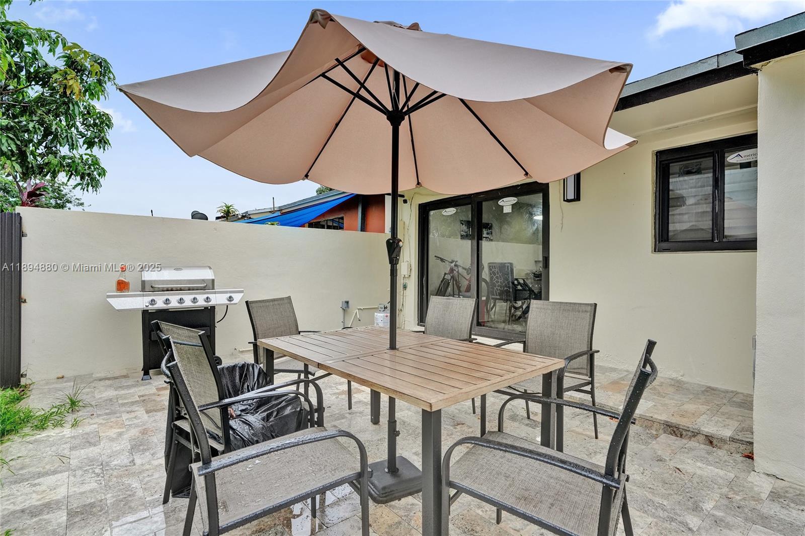 LESLIE ESTATES SEC FOUR - Residential Lease