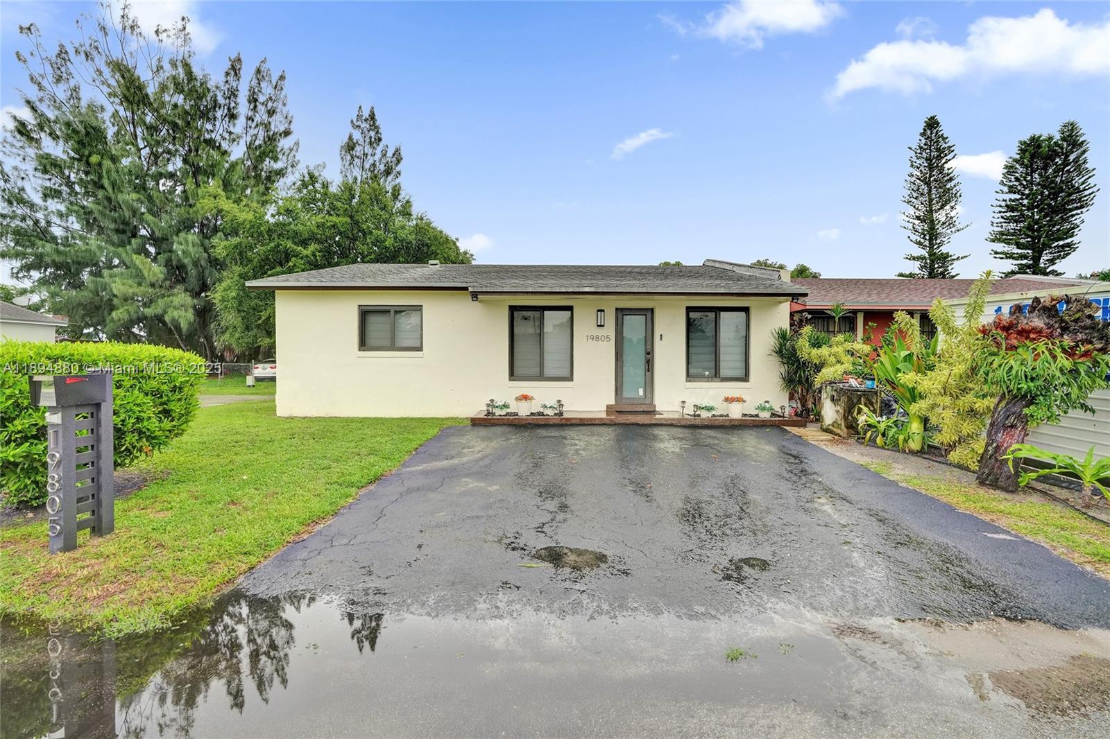 LESLIE ESTATES SEC FOUR - Residential Lease