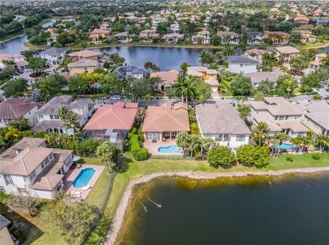 Tiny photo for 7925 NW 110th Dr, Parkland, FL 33076 (MLS # A12006453)