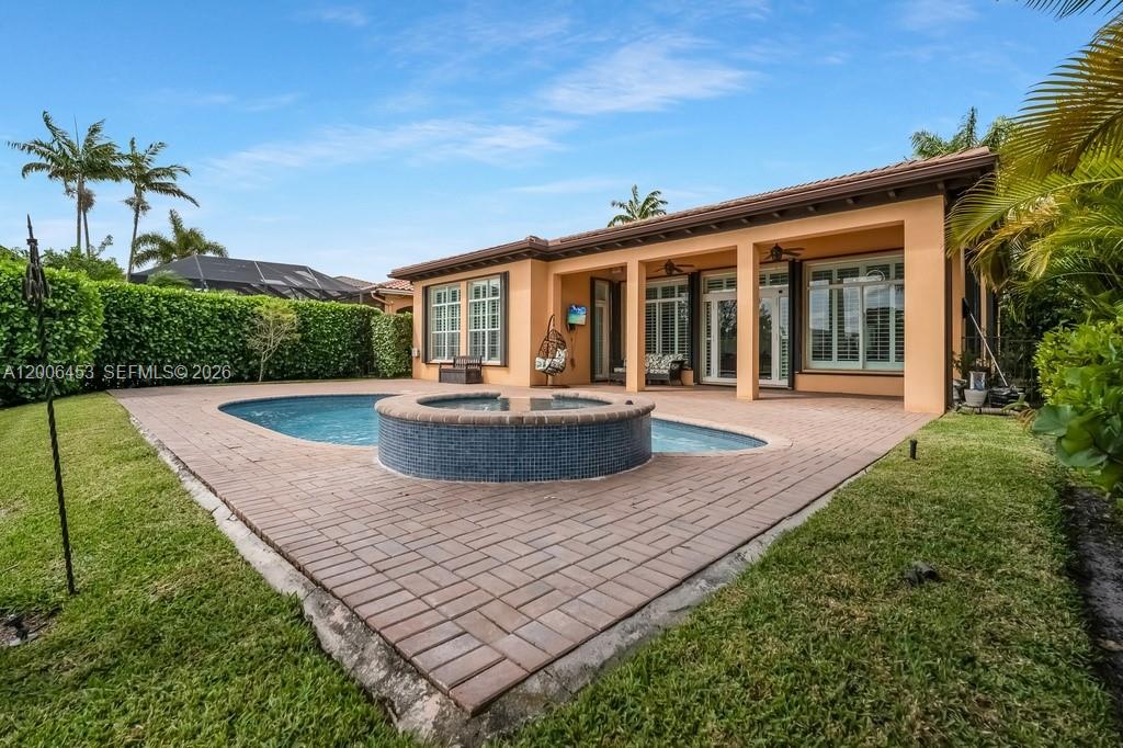 HERON BAY NORTHEAST - Residential