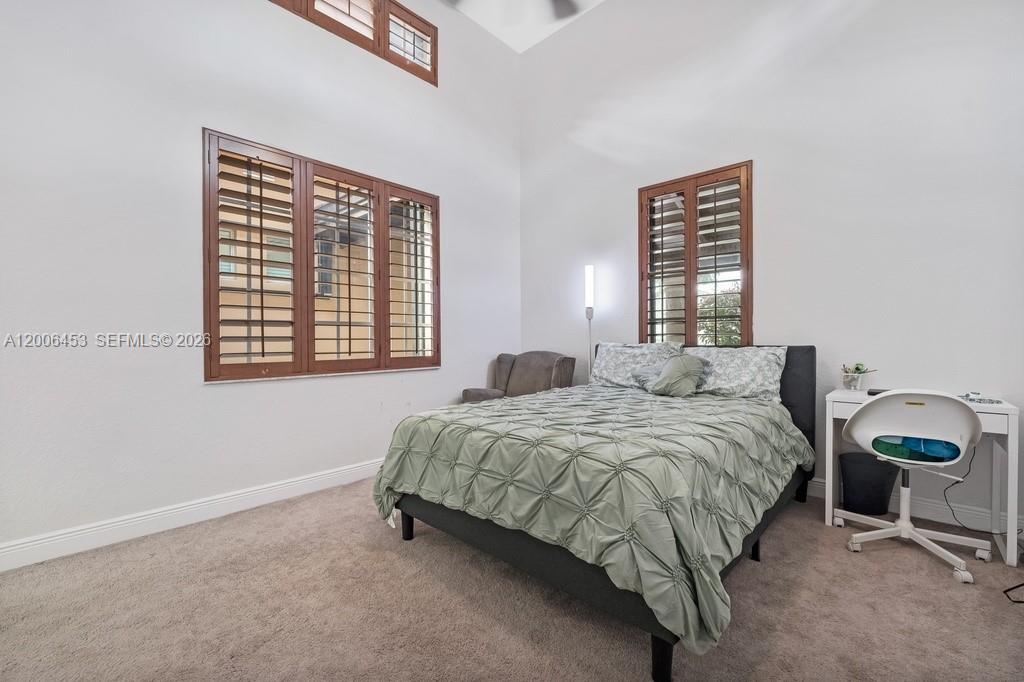HERON BAY NORTHEAST - Residential