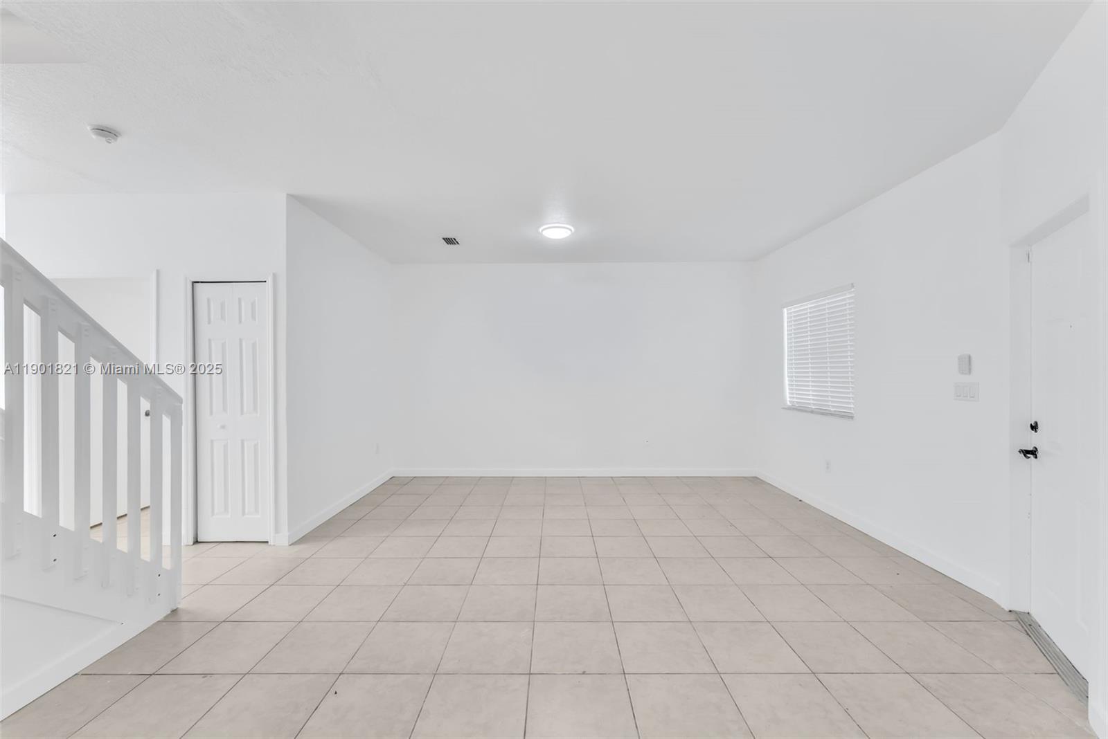 VENETIA GROVE - Residential