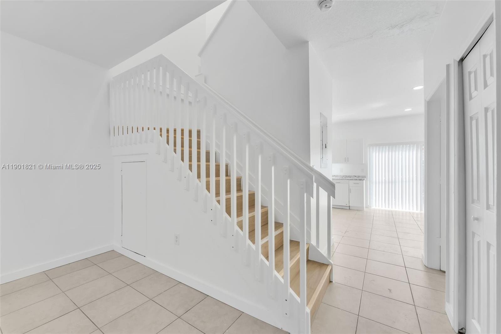 VENETIA GROVE - Residential