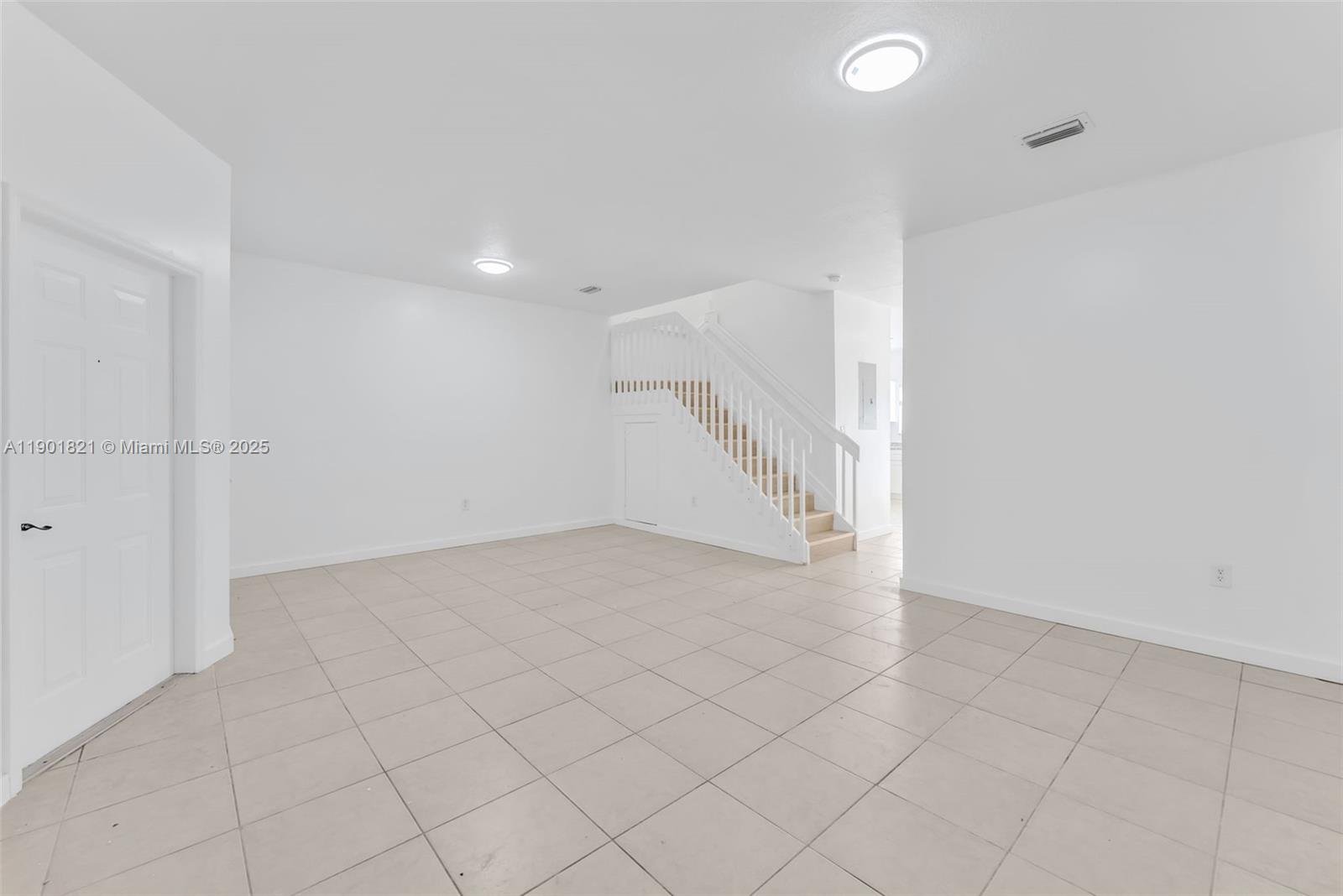 VENETIA GROVE - Residential