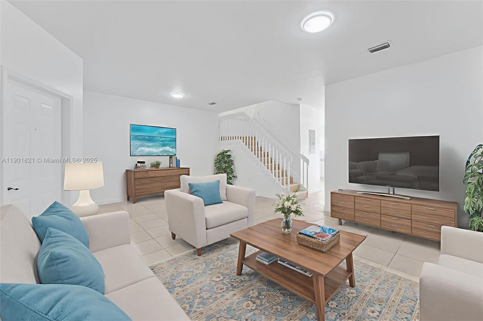 VENETIA GROVE - Residential