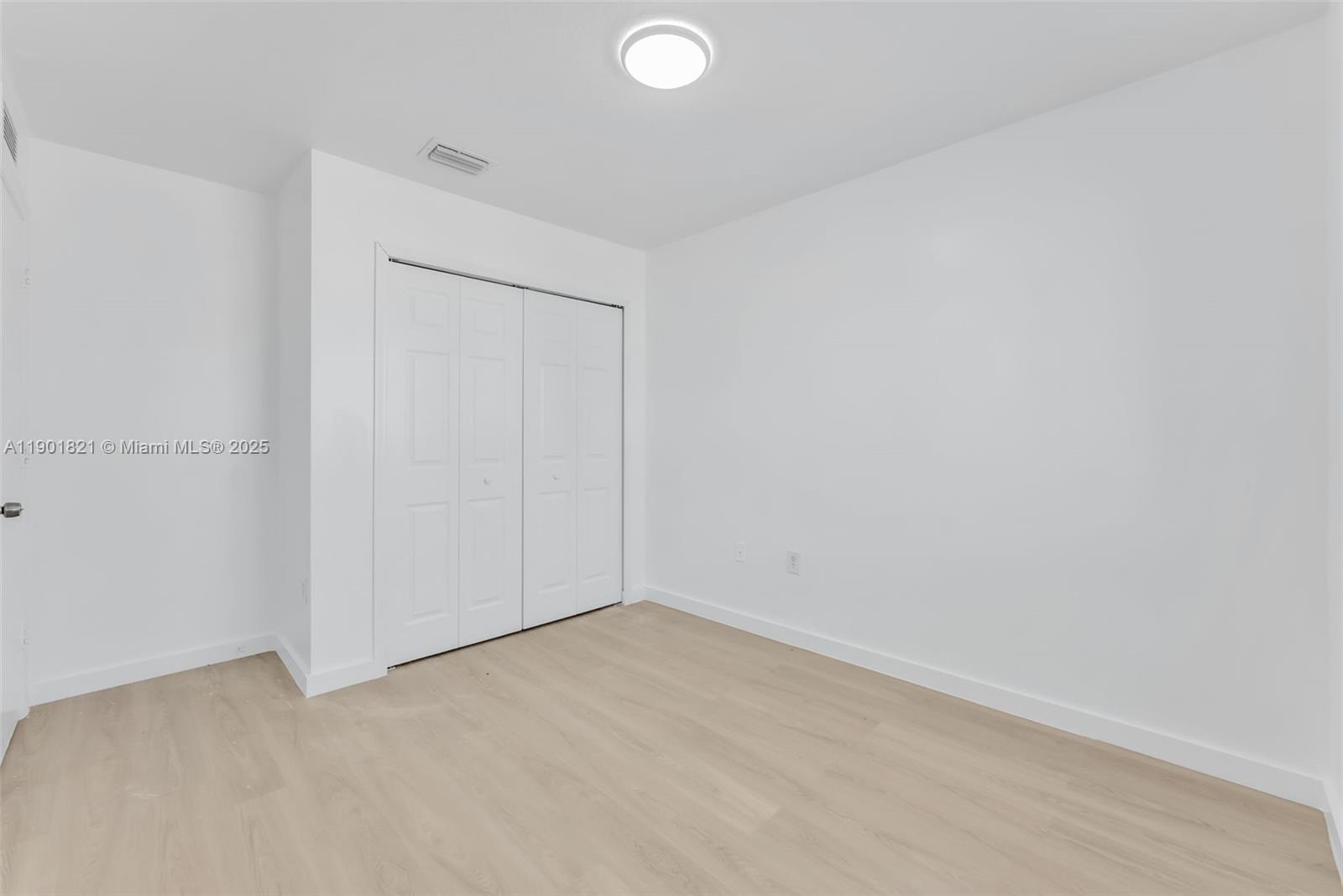 VENETIA GROVE - Residential