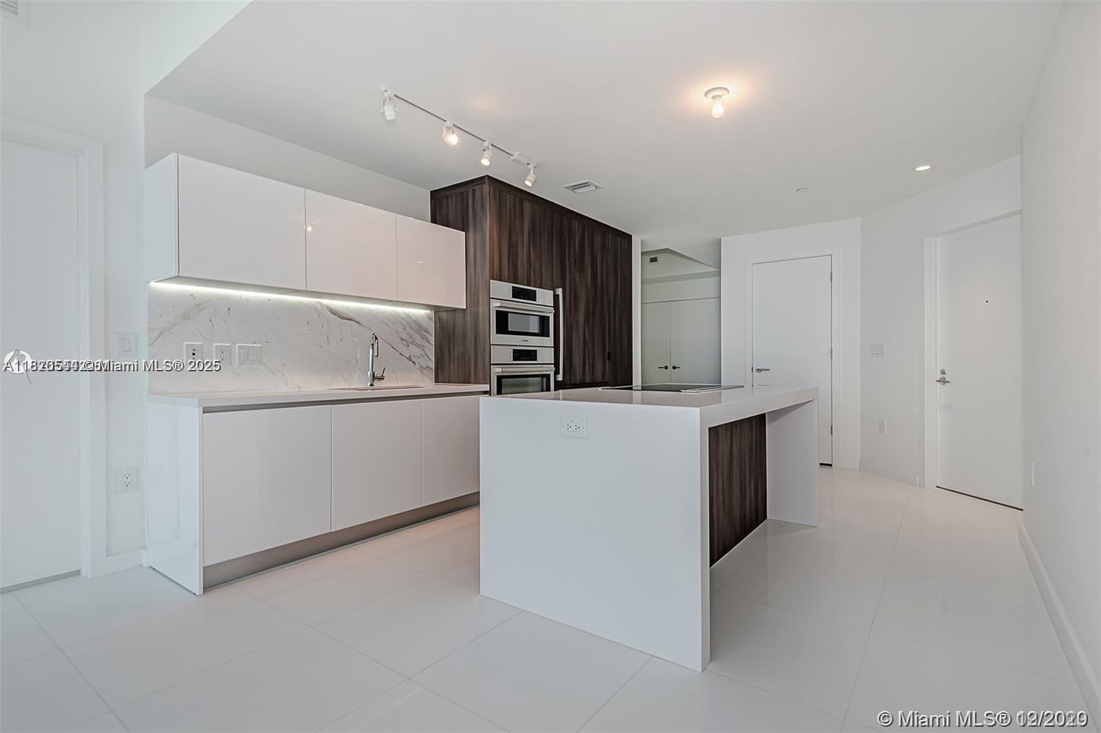 PARAMOUNT MIAMI WORLD - Residential