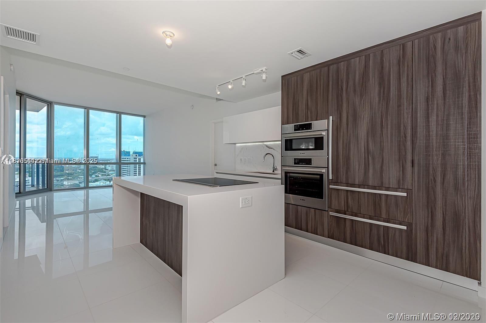 PARAMOUNT MIAMI WORLD - Residential
