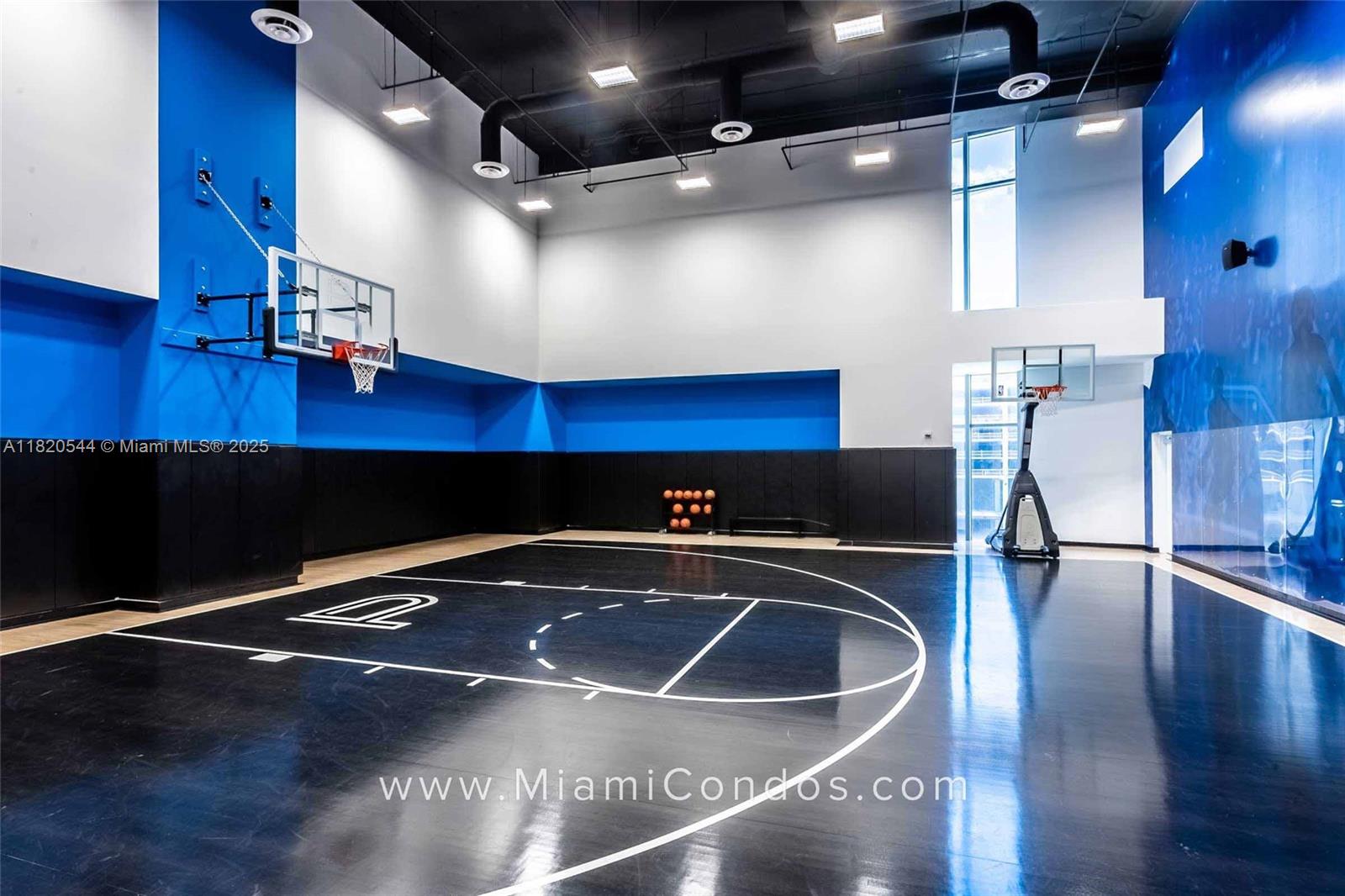 PARAMOUNT MIAMI WORLD - Residential